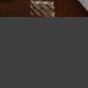 Meet your Posher, TT